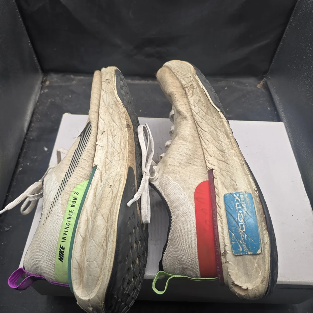 Nike cream sneakers
